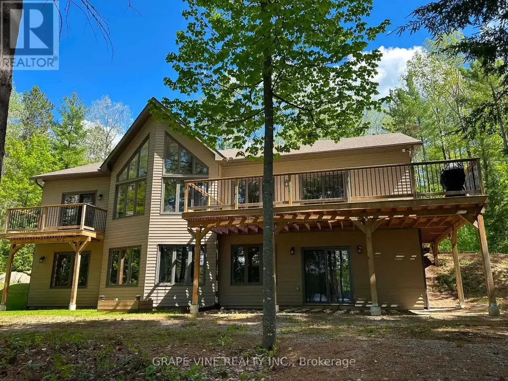 424 Lakewoods Drive, Madawaska Valley